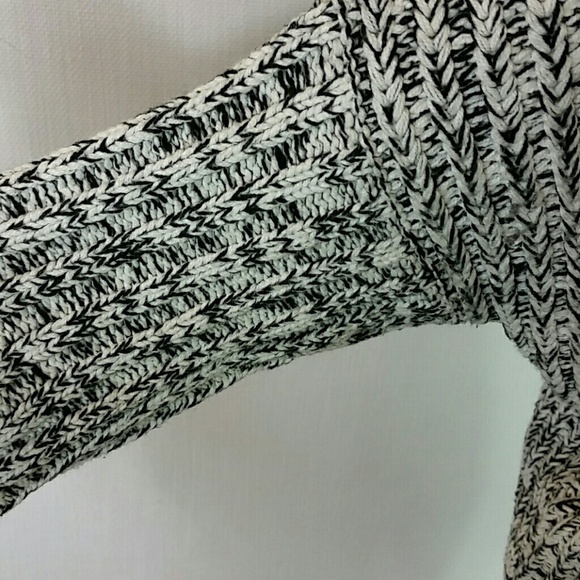 Express sweater black white stitch drape front - Picture 6 of 8